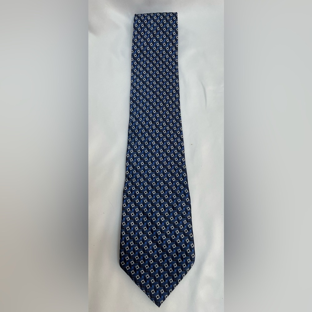 Stafford Blue Diamond Pattern Silk Tie